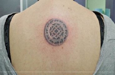 Славянские тату обереги для мужчин и девушек: эскизы татуировок и их значение, старославянские руны, узоры и символы Велеса, Перуна и других богов